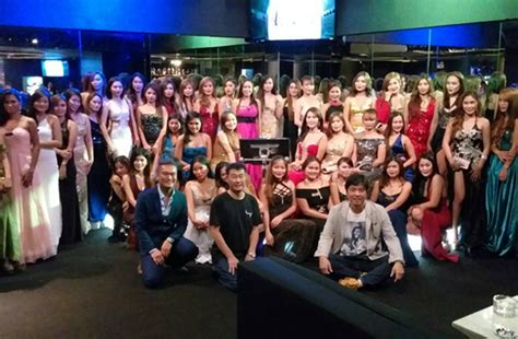 w19 club